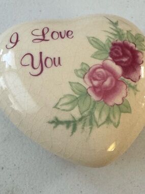 Russ Heart Trinket Box with Pink Roses and Green Leaves